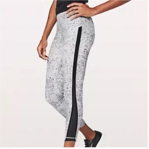 Lululemon leggings size 6 gray with black stripes great condition like new